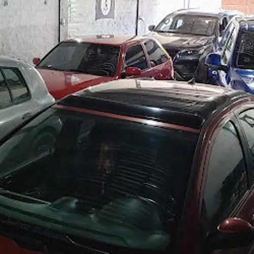 Vista del local de Míster Car Center